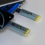 D8 SSD USB3.2 Gen2 Flash Drive Product Display 3