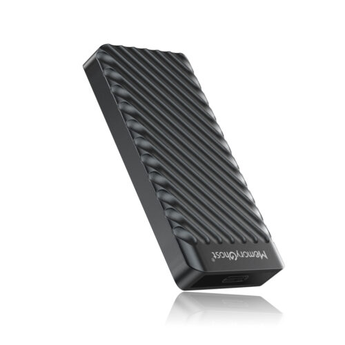MD006 Portable SSD Product Display 2
