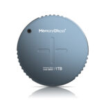 MD008 Magnetic Portable SSD Product Display 1